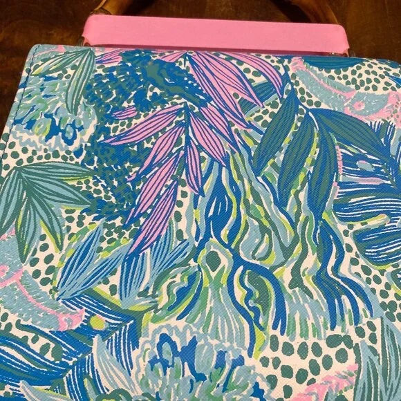 Brand New Lilly Pulitzer Bag w/Coin Purse - Picture 3 of 11